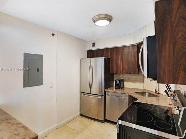 5225 Collins Ave 1216, Miami Beach FL 33140