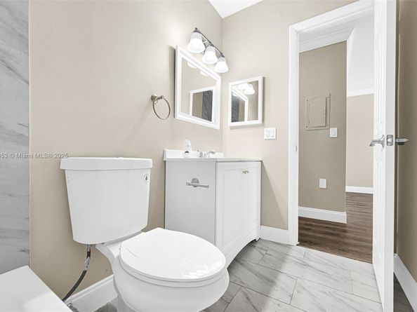 15655 SW 82nd Cir Ln 512, Miami FL 33193