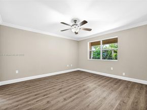 15655 SW 82nd Cir Ln 512, Miami FL 33193