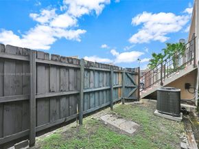 15655 SW 82nd Cir Ln 512, Miami FL 33193