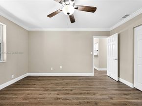 15655 SW 82nd Cir Ln 512, Miami FL 33193