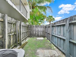 15655 SW 82nd Cir Ln 512, Miami FL 33193