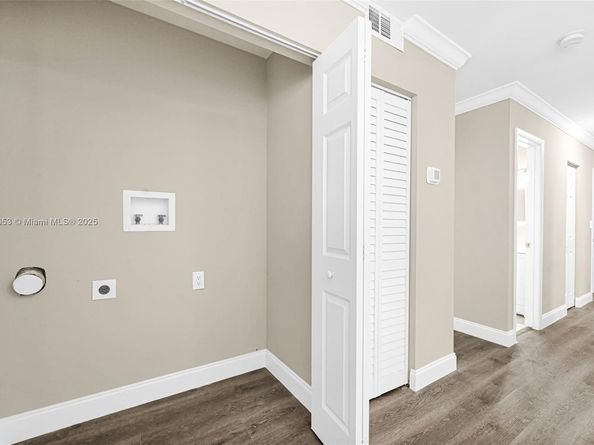 15655 SW 82nd Cir Ln 512, Miami FL 33193