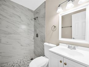 15655 SW 82nd Cir Ln 512, Miami FL 33193