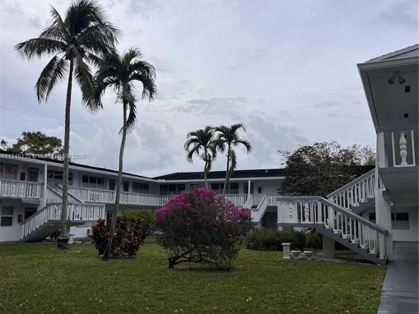 507 Durham R, R, Deerfield Beach FL 33442