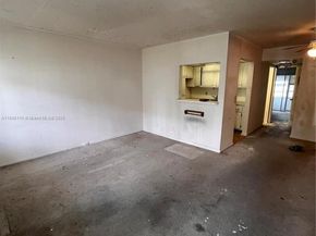 507 Durham R, R, Deerfield Beach FL 33442