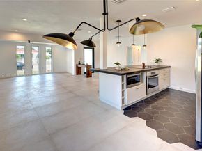 818 NW 47th St, Miami FL 33127