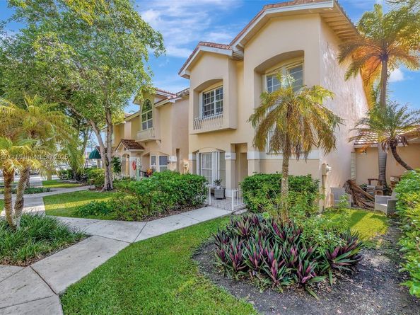 15224 SW 111th St, Miami FL 33196