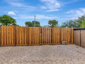 15224 SW 111th St, Miami FL 33196