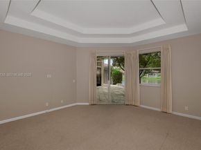 3843 Oak Ridge Cir, Weston FL 33331