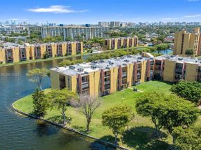 4719 NW 7th St 30411, Miami FL 33126