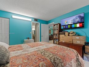 4719 NW 7th St 30411, Miami FL 33126