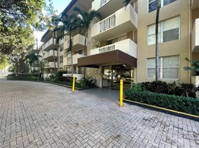 1800 Sans Souci Blvd 107, North Miami FL 33181