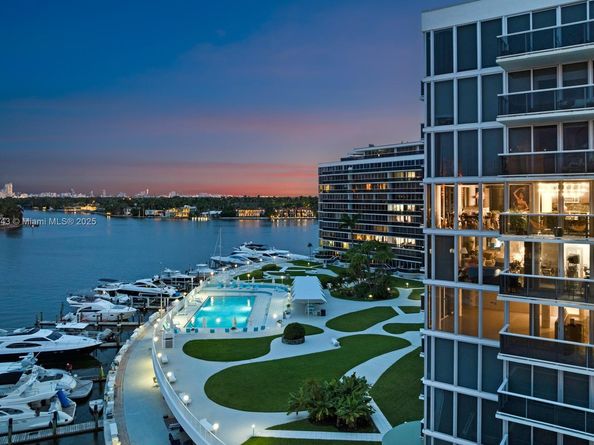 900 Bay Dr 702/704, Miami Beach FL 33141