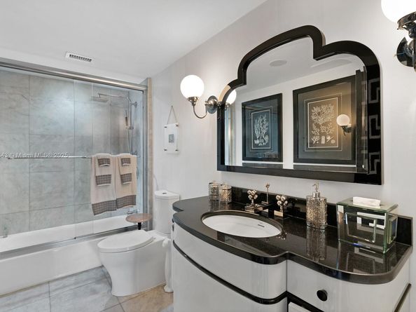 900 Bay Dr 702/704, Miami Beach FL 33141