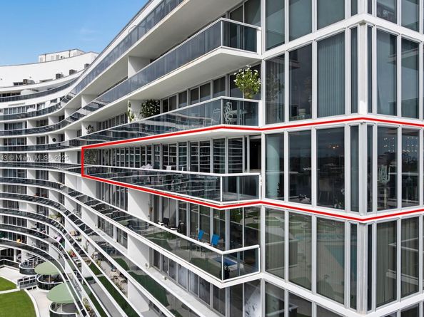 900 Bay Dr 702/704, Miami Beach FL 33141