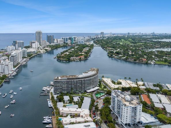900 Bay Dr 702/704, Miami Beach FL 33141