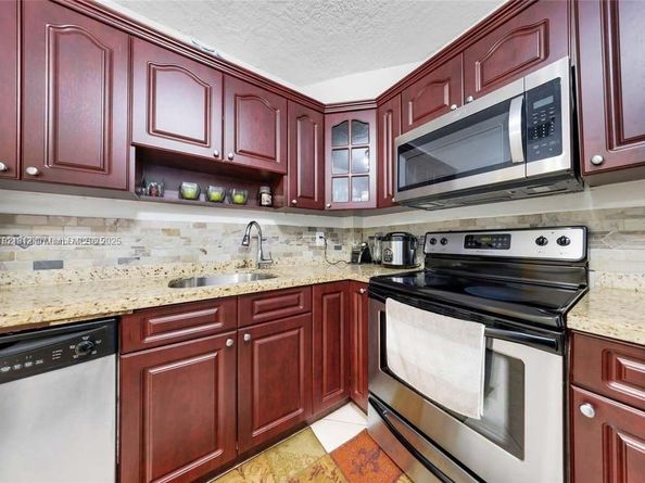 Undisclosed Address #A11921812, Lauderdale Lakes FL 33311