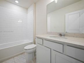 3125 Buttonwood Ct, Lauderdale Lakes FL 33311