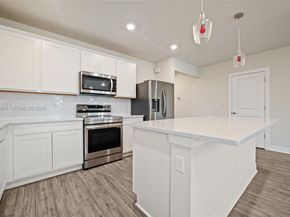 3125 Buttonwood Ct, Lauderdale Lakes FL 33311