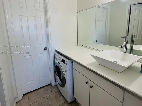 665 NE 83rd Ter 112, Miami FL 33138