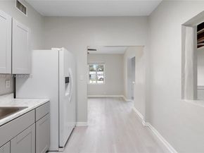 2201 NW 166th St, Miami Gardens FL 33054