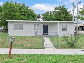 2201 NW 166th St, Miami Gardens FL 33054