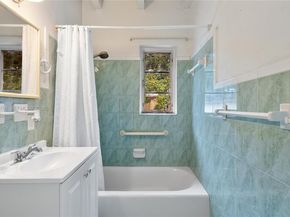 2201 NW 166th St, Miami Gardens FL 33054