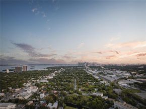 7700 NE 5th Ave D, Miami FL 33138
