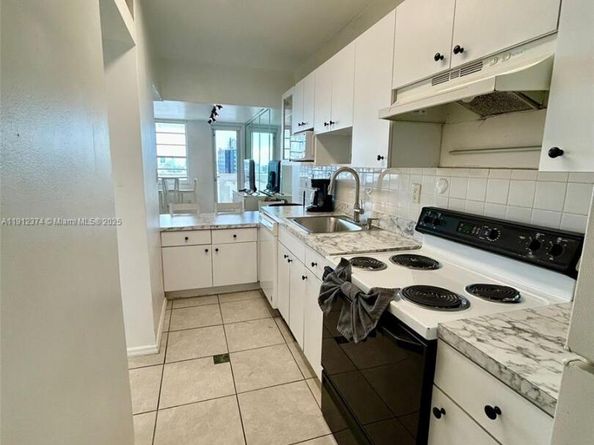 100 Lincoln Rd 1220, Miami Beach FL 33139