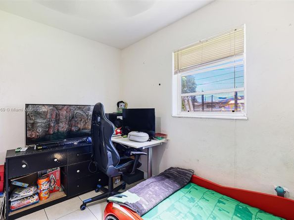 14971 Polk St, Miami FL 33176
