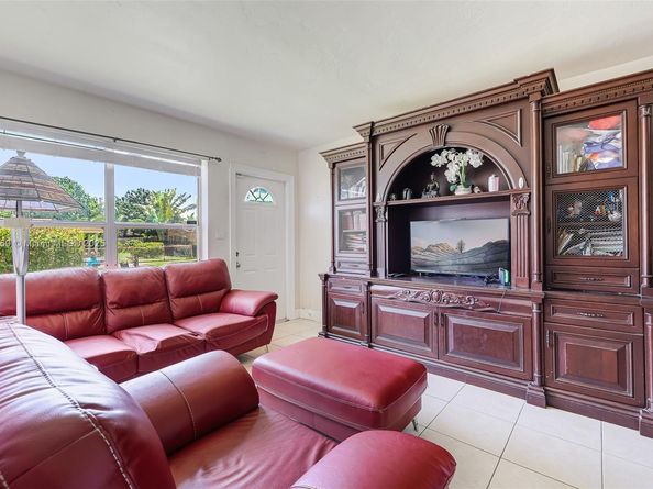 14971 Polk St, Miami FL 33176