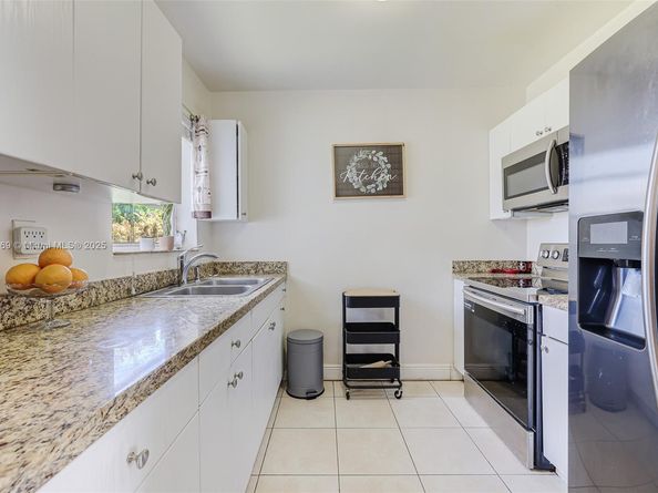 14971 Polk St, Miami FL 33176
