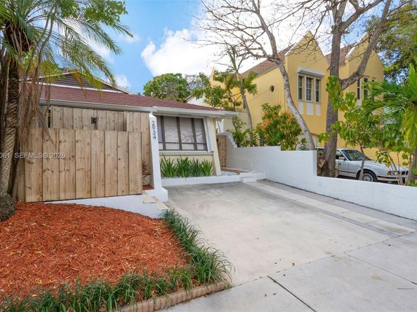 2934 W Trade Ave B, Miami FL 33133
