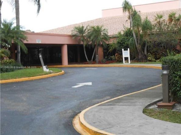 2741 N Pine Island Rd 108, Sunrise FL 33322