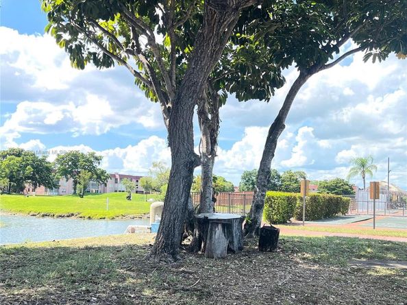 2741 N Pine Island Rd 108, Sunrise FL 33322