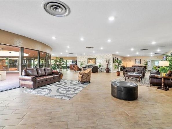 2741 N Pine Island Rd 108, Sunrise FL 33322