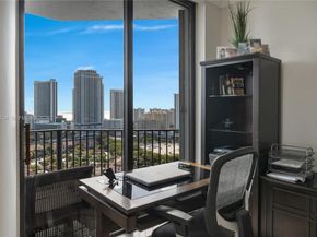 300 Three Islands Blvd PH4A, Hallandale Beach FL 33009