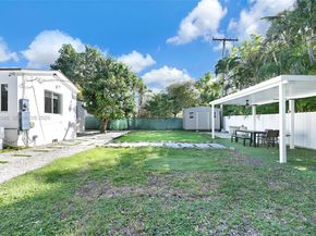 876 NE 81st St, Miami FL 33138