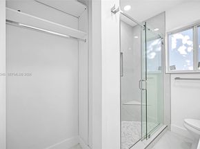 876 NE 81st St, Miami FL 33138