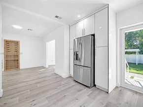 876 NE 81st St, Miami FL 33138