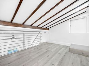 876 NE 81st St, Miami FL 33138