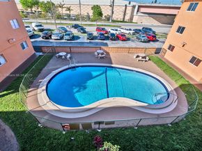 2330 NW 11th St 46, Miami FL 33125