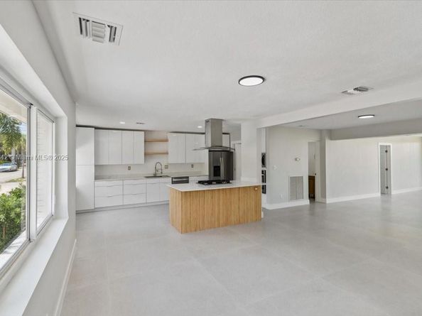1459 Jefferson St, Hollywood FL 33020