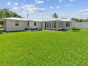 1459 Jefferson St, Hollywood FL 33020