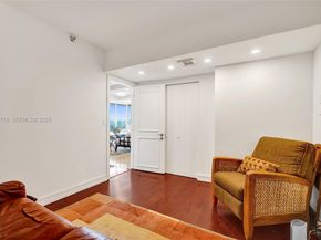 19355 Turnberry Way 26E, Aventura FL 33180