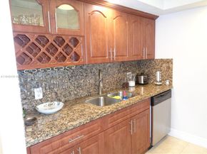 251 SW 132nd Way 315H, Pembroke Pines FL 33027