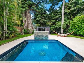 32 SW 23rd Rd, Miami FL 33129