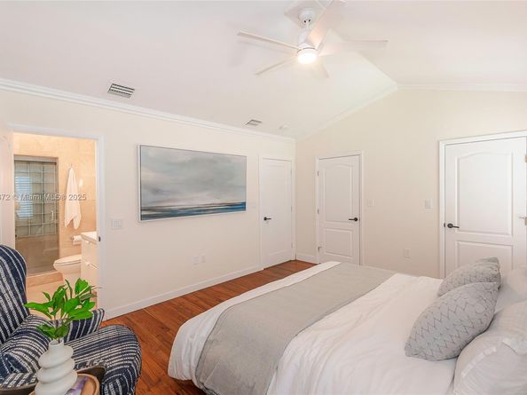 32 SW 23rd Rd, Miami FL 33129