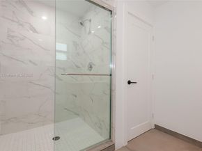 32 SW 23rd Rd, Miami FL 33129